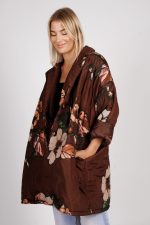 Płaszcz krótki kwiaty