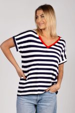 Bluzka paski czerwony dekolt