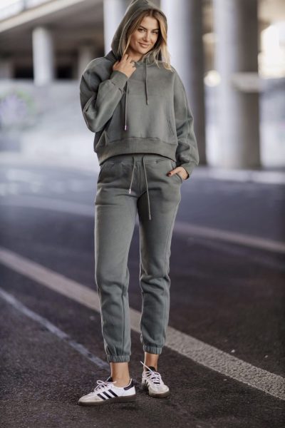 Komplet dresowy ocieplany LARA – Oliwka, S
