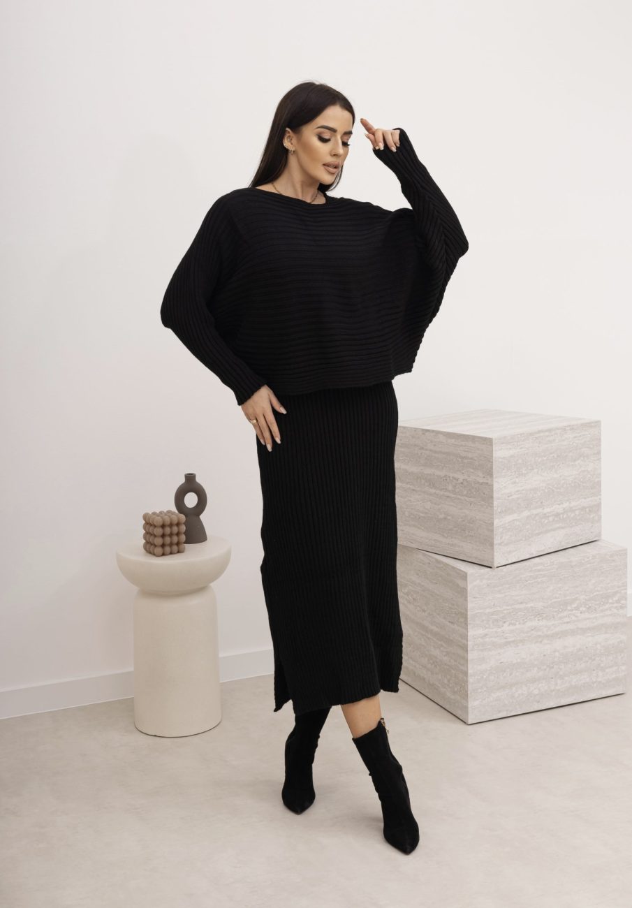 Komplet dzianina prążek sweter+sukienka Komplet dzianina prążek sweter+sukienka