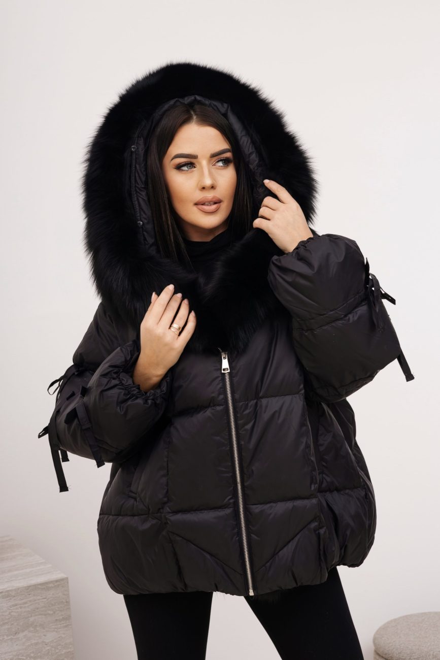 Kurtka puchowa wiązany rękaw kaptur czarna