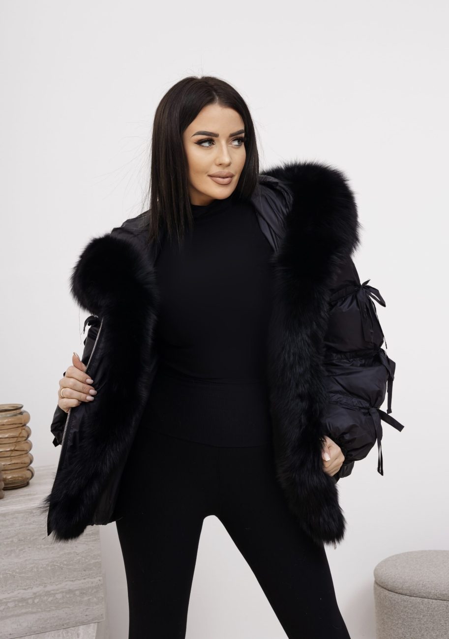 Kurtka puchowa wiązany rękaw kaptur czarna