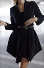 Narzutka asymetryczna włosek