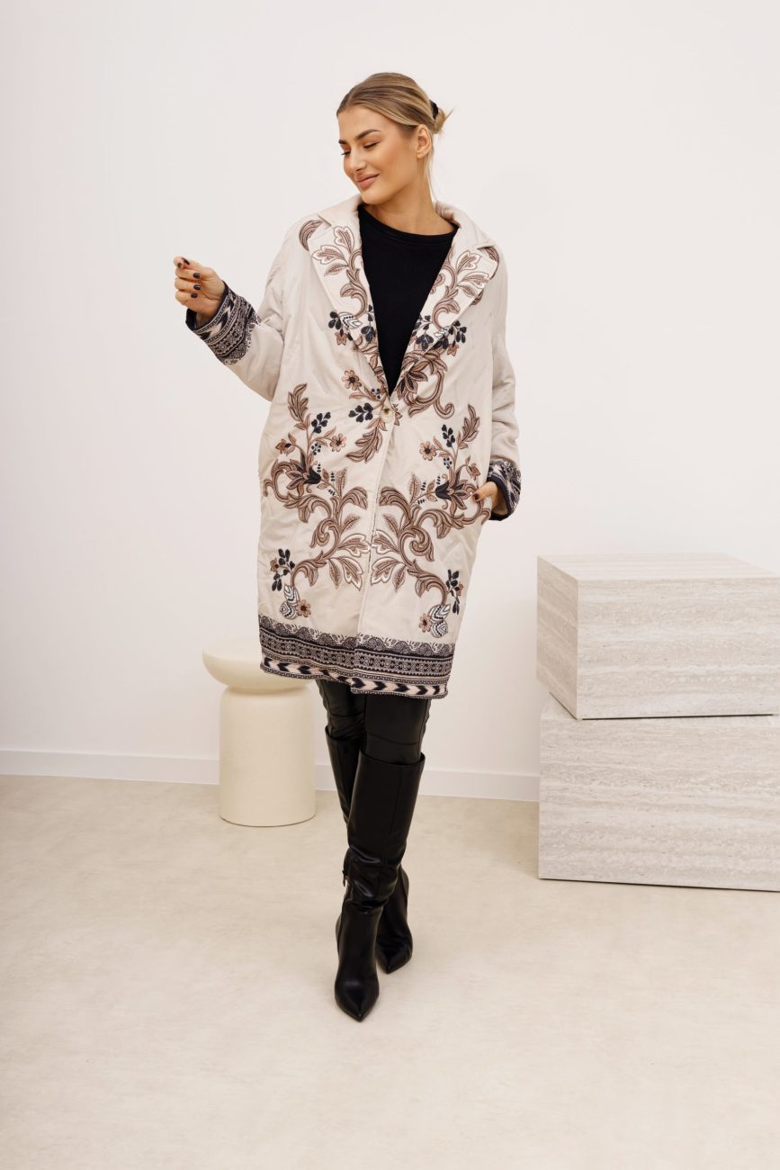 Płaszcz beżowy kwiat
