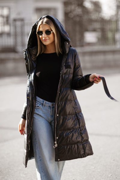 Płaszcz długi wiązany puchowy czarny