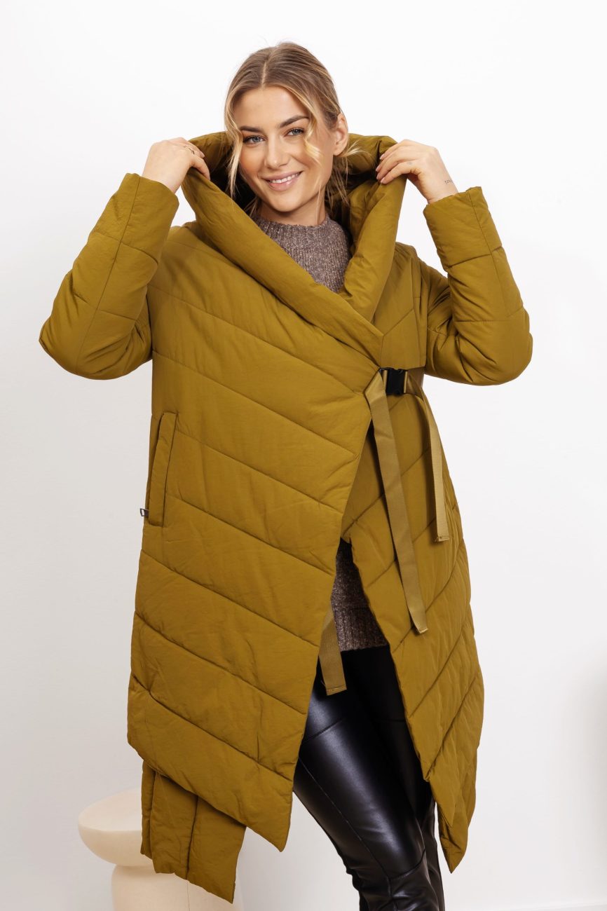 Płaszcz jedna klamra