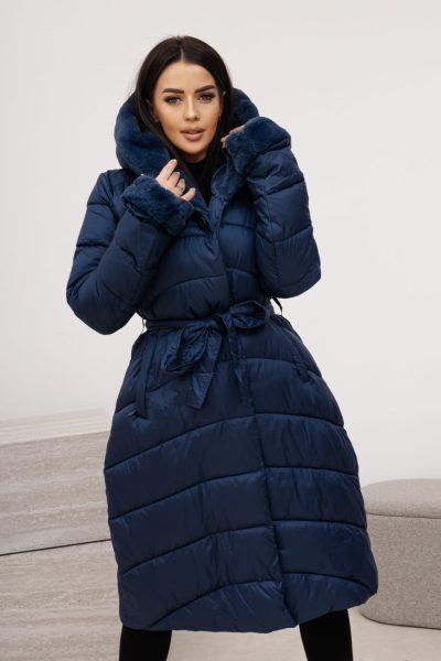 Płaszcz pikowany napy kaptur futerko – Granat, XL