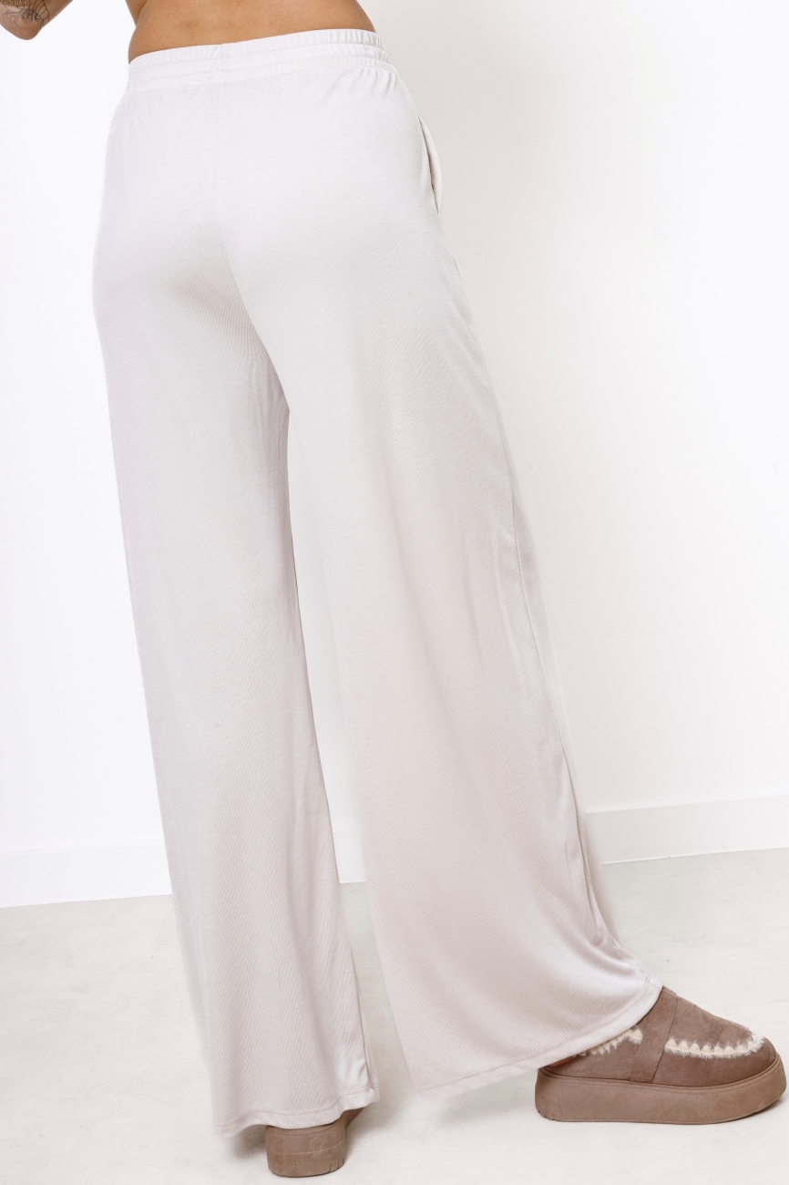 Spodnie lejące drobny prążek