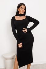 Sukienka dzianinowa wycięcie dekolt