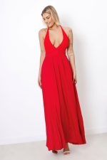 Sukienka wyszywana góra