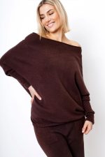 Sweter krzywy rękaw