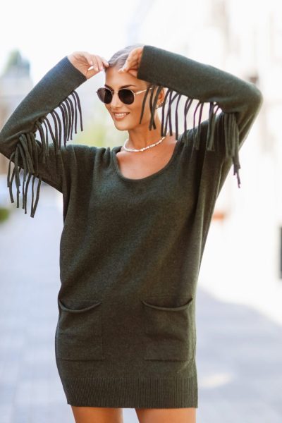Sweter rękaw frędzle – UNI, Oliwka