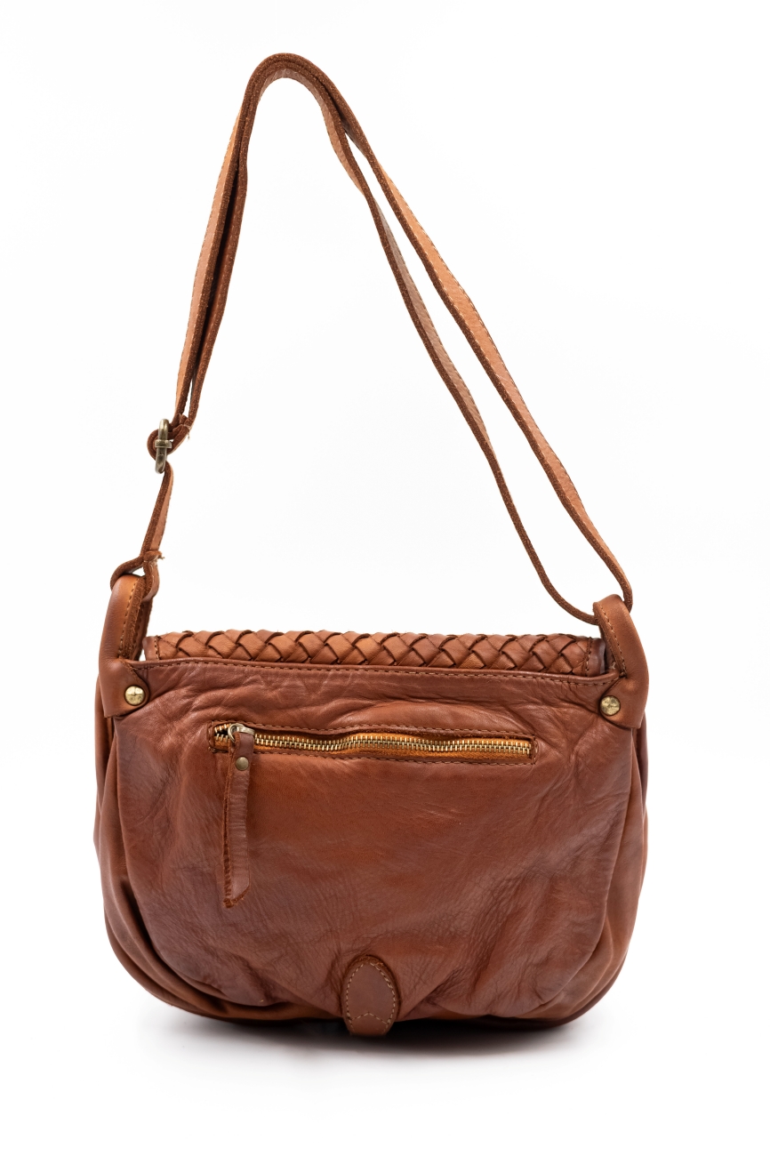 Torebka z pleciona klapką – Camelowy, Średni