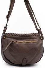 Torebka z pleciona klapką – Czekolada, Średni