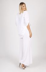 Bluzka dekolt guziki kwiaty napisy