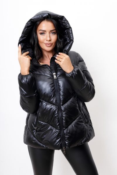 Kurtka pikowana ściągany tył – Czarny, M