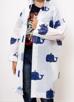 Płaszcz przeciwdeszczowy dziecięcy – Wieloryby