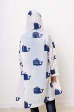 Płaszcz przeciwdeszczowy dziecięcy – Wieloryby