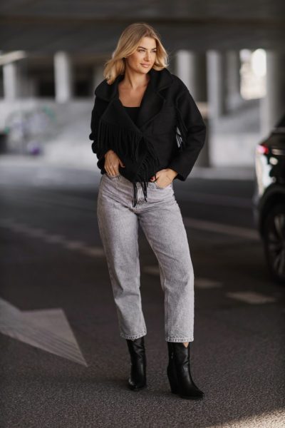 Płaszcz krótki frędzelki – Czarny, UNI